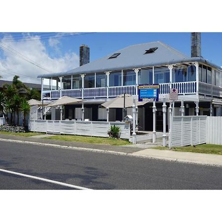 Nana Glads Beachfront Accommodation Whitianga Bagian luar foto