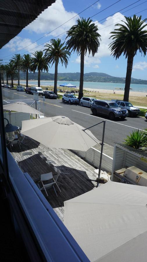 Nana Glads Beachfront Accommodation Whitianga Bagian luar foto
