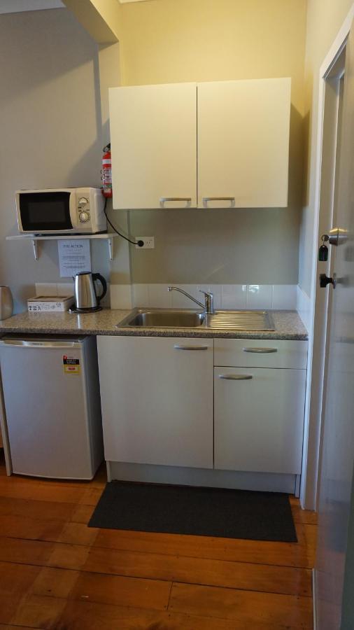 Nana Glads Beachfront Accommodation Whitianga Bagian luar foto
