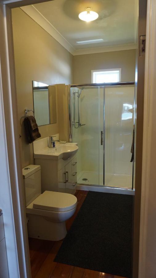 Nana Glads Beachfront Accommodation Whitianga Bagian luar foto