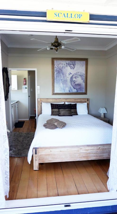 Nana Glads Beachfront Accommodation Whitianga Bagian luar foto
