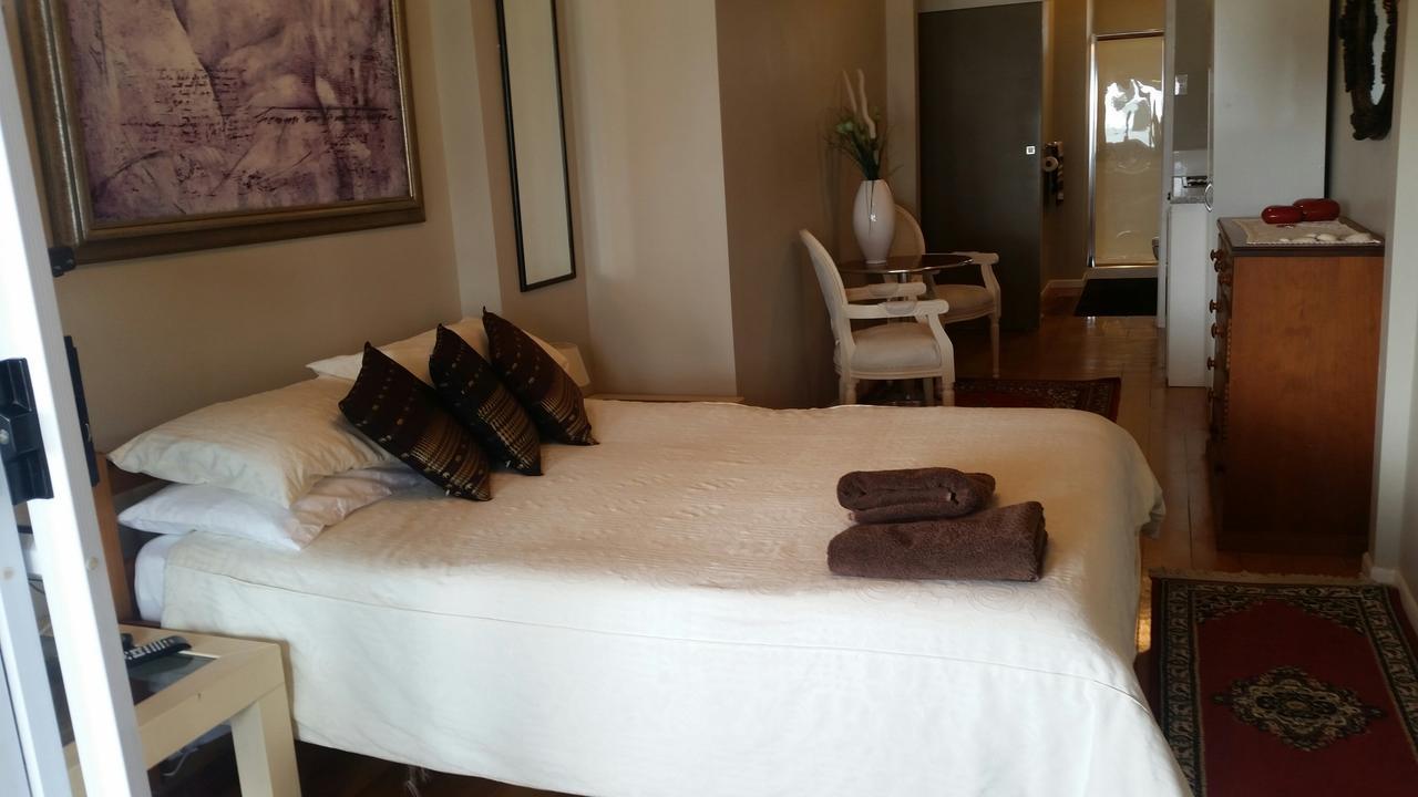 Nana Glads Beachfront Accommodation Whitianga Bagian luar foto