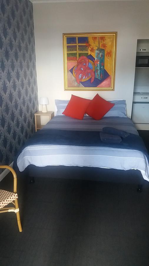Nana Glads Beachfront Accommodation Whitianga Bagian luar foto